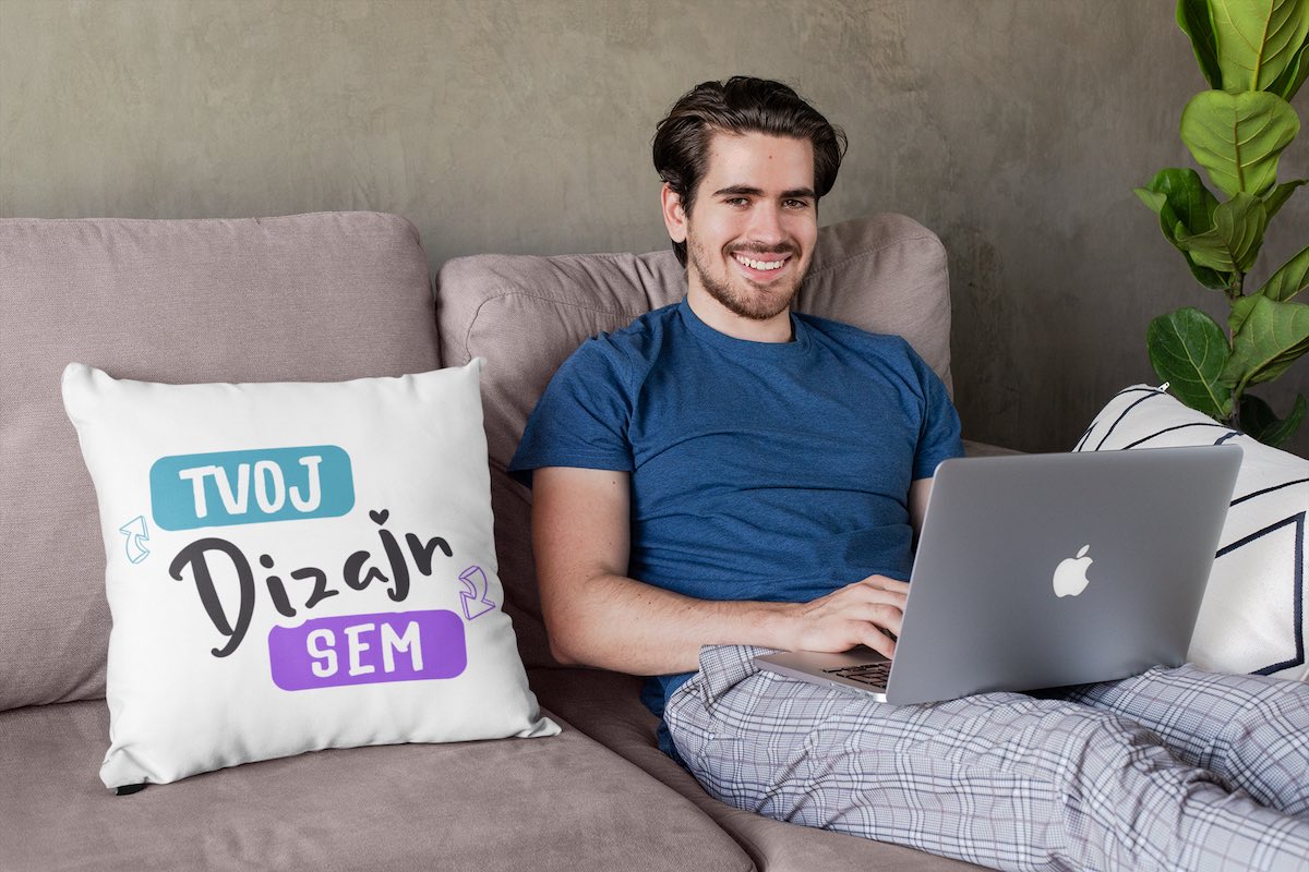 Vankúš s potlačou vlastného dizajnu - puppynator.sk