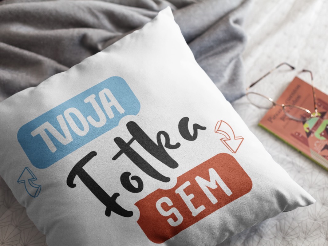 Vlastný vankúše s fotkou vytvoríš na puppynator.sk